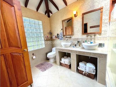 Casa de 4 alcobas en venta en Llanogrande, Rionegro, 550 m² · foto 16 de 20