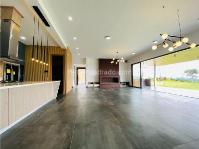 Casa de 4 alcobas en venta en Via San Antonio La Ceja, Rionegro, 460 m² · foto 7 de 20