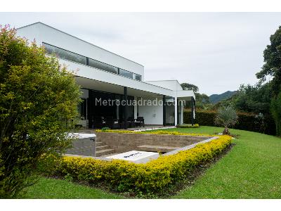 Casa de 4 alcobas en venta en Via Rionegro La Ceja, Rionegro, 517 m² · foto 6 de 9