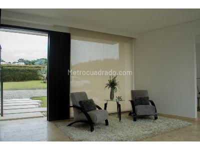 Casa de 4 alcobas en venta en Via Rionegro La Ceja, Rionegro, 517 m² · foto 8 de 9
