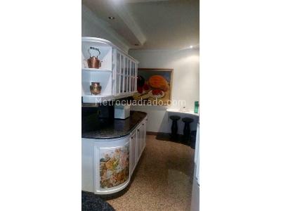 Apartamento en venta en Poblado, Medellín · foto 9 de 20