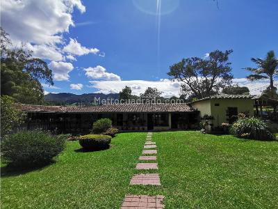 Casa de 4 alcobas en venta en El Tablazo, Rionegro, 300 m² · foto 4 de 15