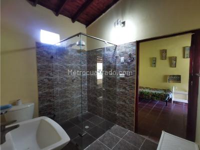 Casa de 4 alcobas en venta en El Tablazo, Rionegro, 300 m² · foto 10 de 15
