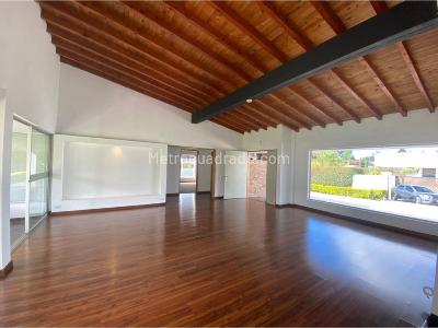 Casa de 4 alcobas en venta en Llanogrande, Rionegro, 1900 m² · foto 12 de 20