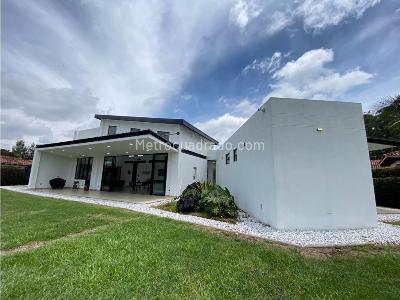 Casa de 4 alcobas en venta en Llanogrande, Rionegro, 423 m² · foto 2 de 20