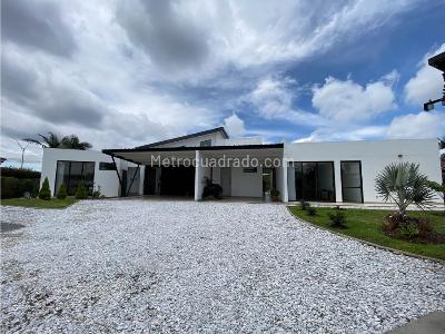 Casa de 4 alcobas en venta en Llanogrande, Rionegro, 423 m² · foto 3 de 20