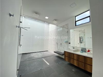 Casa de 4 alcobas en venta en Llanogrande, Rionegro, 423 m² · foto 15 de 20