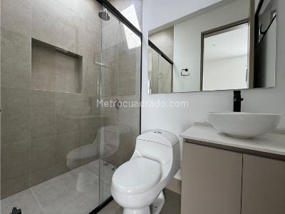 Casa de 2 alcobas en venta en Llanogrande, Rionegro, 344 m² · foto 9 de 20