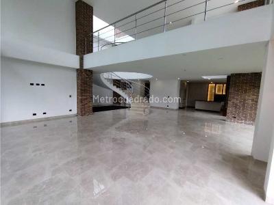 Casa de 5 alcobas en venta en Alto Palmas, Envigado · foto 10 de 20