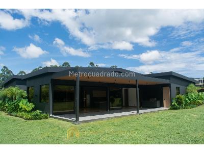 Casa de 4 alcobas en venta en Llanogrande, Rionegro · foto 3 de 20