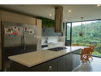 Casa de 5 alcobas en venta en Las Palmas, Medellín · foto 9 de 16