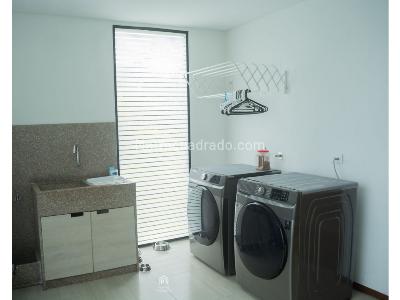 Casa de 5 alcobas en venta en Las Palmas, Medellín · foto 13 de 16