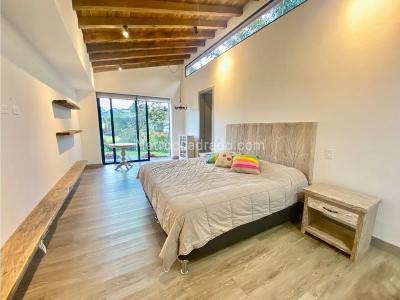 Casa de 4 alcobas en venta en Llanogrande, Rionegro, 360 m² · foto 17 de 20
