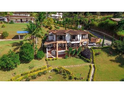 Casa de 5 alcobas en venta en Escobero, Envigado · foto 2 de 20