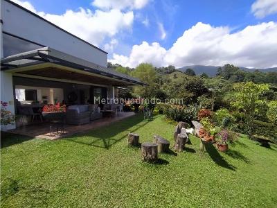 Casa de 4 alcobas en venta en Escobero, Envigado, 295 m² · foto 20 de 20
