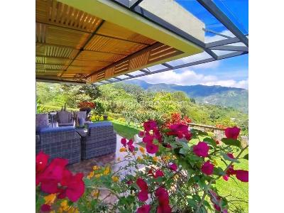 Casa de 4 alcobas en venta en Escobero, Envigado, 295 m² · foto 5 de 20