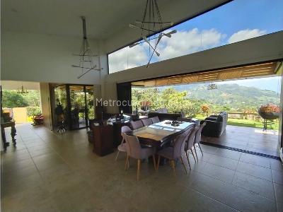 Casa de 4 alcobas en venta en Escobero, Envigado, 295 m² · foto 7 de 20