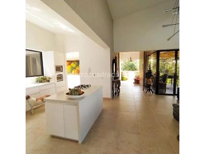 Casa de 4 alcobas en venta en Escobero, Envigado, 295 m² · foto 12 de 20
