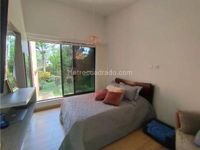 Casa de 4 alcobas en venta en Escobero, Envigado, 295 m² · foto 19 de 20