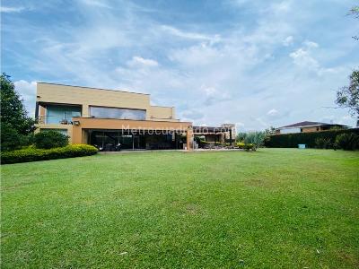 Casa de 4 alcobas en venta en Llanogrande, Rionegro · foto 17 de 20