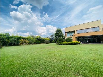 Casa de 4 alcobas en venta en Llanogrande, Rionegro · foto 18 de 20