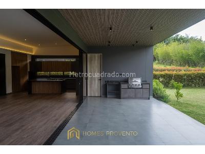 Casa de 4 alcobas en venta en Llanogrande, Rionegro · foto 2 de 20