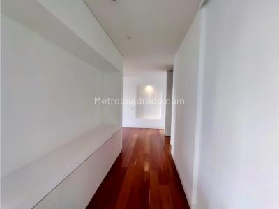 Apartamento en venta en Altos Del Poblado, Medellín · foto 5 de 20