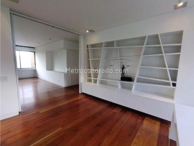 Apartamento en venta en Altos Del Poblado, Medellín · foto 11 de 20