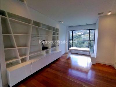 Apartamento en venta en Altos Del Poblado, Medellín · foto 12 de 20