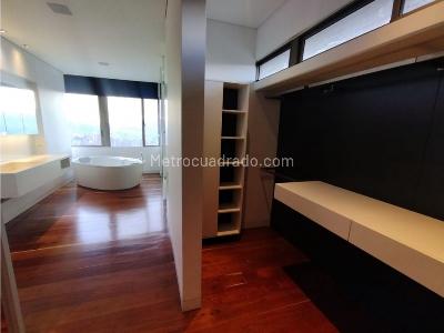 Apartamento en venta en Altos Del Poblado, Medellín · foto 16 de 20