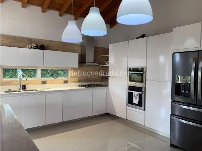 Casa de 3 alcobas en venta en Llanogrande, Rionegro, 1900 m² · foto 7 de 20