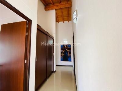 Casa de 3 alcobas en venta en Llanogrande, Rionegro, 1900 m² · foto 14 de 20