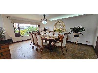 Casa de 5 alcobas en venta en Llanogrande, Rionegro · foto 2 de 6