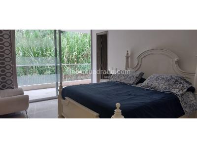 Casa de 4 alcobas en venta en El Poblado, Medellín, 680 m² · foto 5 de 20