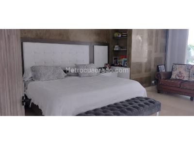 Casa de 4 alcobas en venta en El Poblado, Medellín, 680 m² · foto 7 de 20