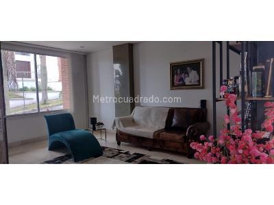 Casa de 4 alcobas en venta en El Poblado, Medellín, 680 m² · foto 10 de 20