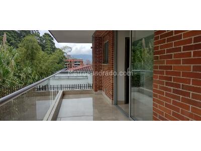 Casa de 4 alcobas en venta en El Poblado, Medellín, 680 m² · foto 12 de 20