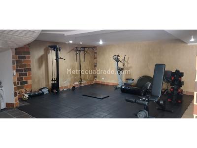 Casa de 4 alcobas en venta en El Poblado, Medellín, 680 m² · foto 19 de 20
