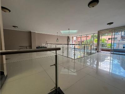 Casa de 5 alcobas en venta en Sabaneta, Medellín, 856 m² · foto 3 de 20