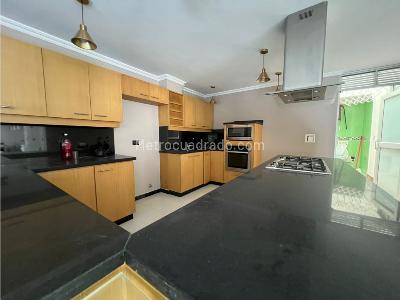 Casa de 5 alcobas en venta en Sabaneta, Medellín, 856 m² · foto 6 de 20