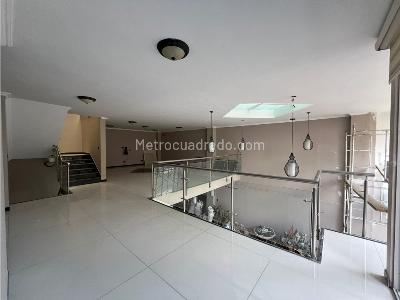 Casa de 5 alcobas en venta en Sabaneta, Medellín, 856 m² · foto 7 de 20