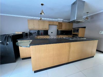 Casa de 5 alcobas en venta en Sabaneta, Medellín, 856 m² · foto 8 de 20