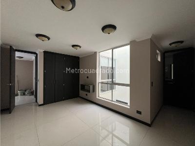 Casa de 5 alcobas en venta en Sabaneta, Medellín, 856 m² · foto 11 de 20