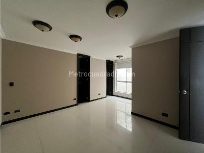 Casa de 5 alcobas en venta en Sabaneta, Medellín, 856 m² · foto 16 de 20