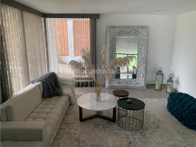 Casa de 4 alcobas en venta en El Poblado, Medellín, 720 m² · foto 10 de 20