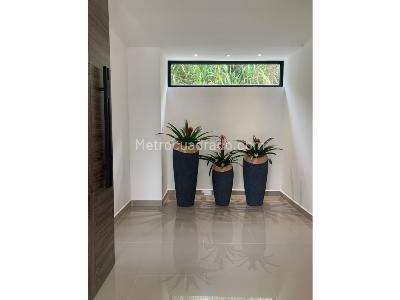 Casa de 4 alcobas en venta en El Poblado, Medellín, 720 m² · foto 15 de 20