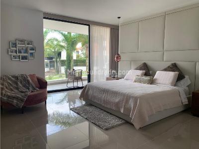 Casa de 4 alcobas en venta en El Poblado, Medellín, 720 m² · foto 17 de 20