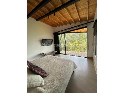 Casa de 5 alcobas en venta en Via Rionegro La Ceja, Rionegro · foto 18 de 20
