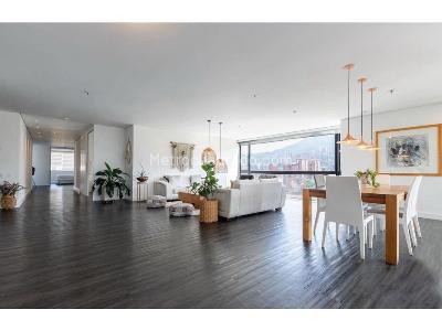 Apartamento de 3 alcobas en venta en Poblado El Campestre, Medellín, 330 m² · foto 4 de 12