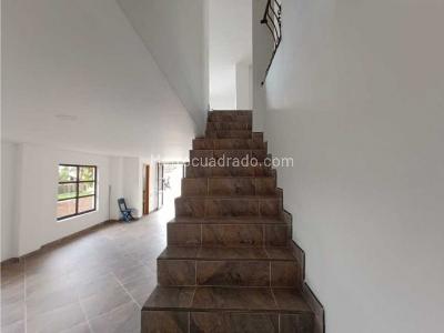 Casa de 4 alcobas en venta en Escobero, Envigado, 698 m² · foto 6 de 20